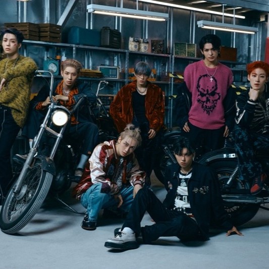 ALL(H)OURS 商品 | Ktown4u