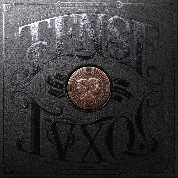 东方神起 正规七辑 [TENSE] (黑版) (+ Random Card)  