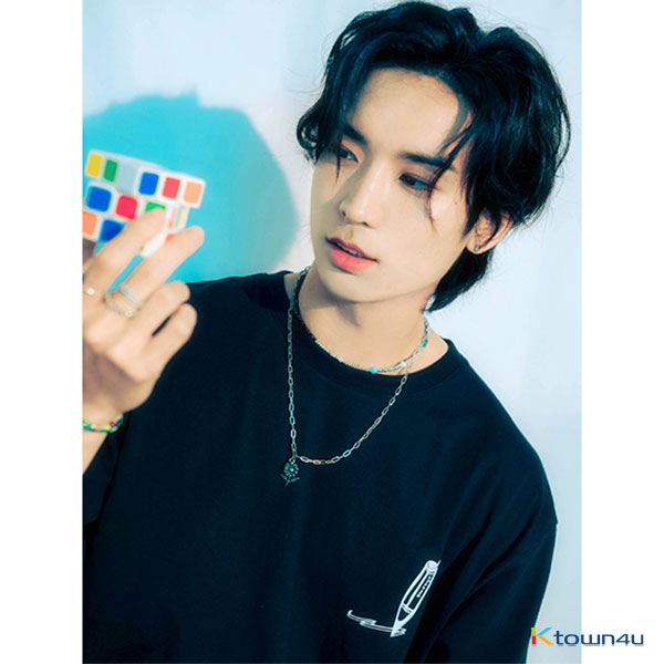 ktown4u.com : [GIFT-RANDOM PHOTOCARD 1PIECE] PENTAGON YUTO PENCIL