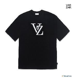ktown4u.com : Monogram White Big Logo T-Shirts [Black]