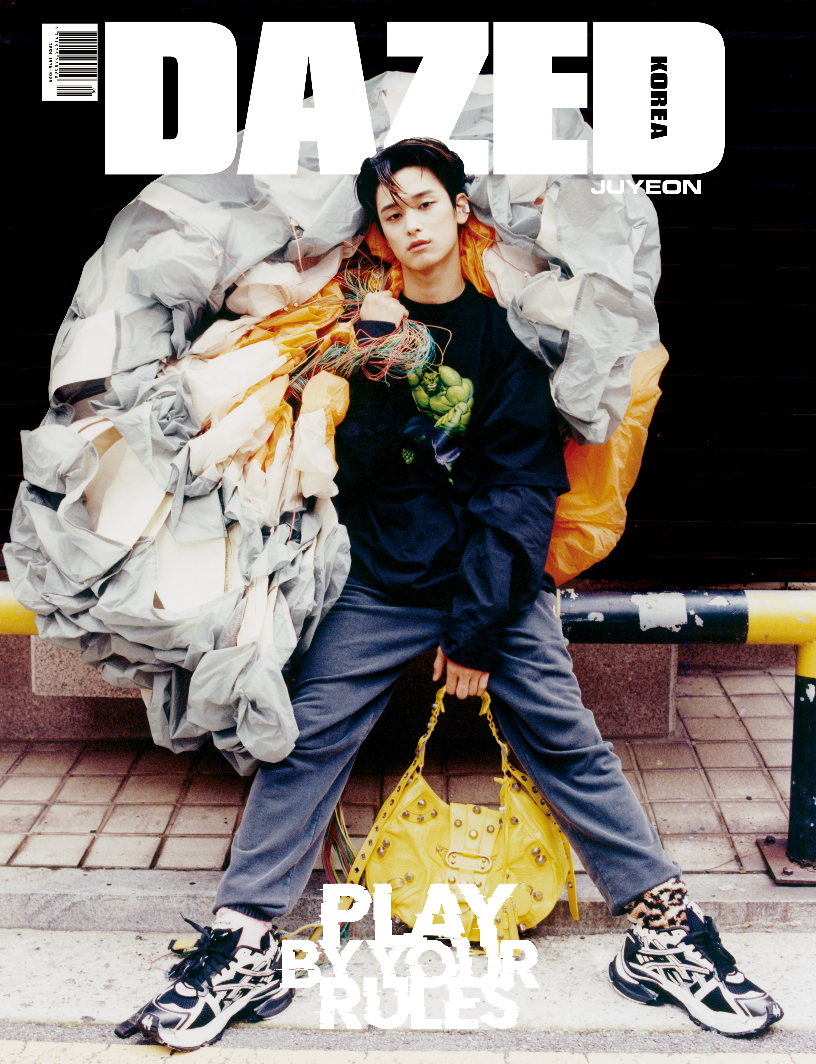 Dazed & Confused Korea 2021.08 B Type (Cover : THE BOYZ Juyeon)