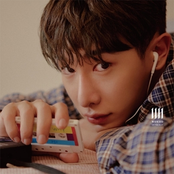 WONHO - Album [On The Way~抱きしめるよ~] (CD+DVD) (LIMITED EDITION) (Japanese Version)