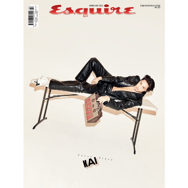 ESQUIRE 2022.02 B Type (Cover : KAI / Content : KAI 14p)