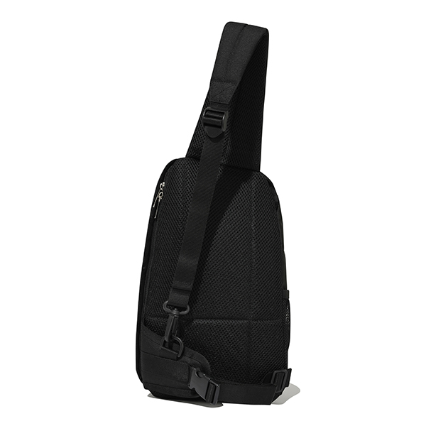 Pocket Technical Sling Bag [BKA][1]