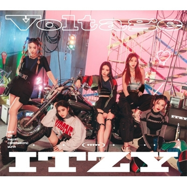 ITZY - Voltage (CD+Goods) (LIMITED EDITION B) (Japanese Version) (*Order can be canceled cause of early out of stock)