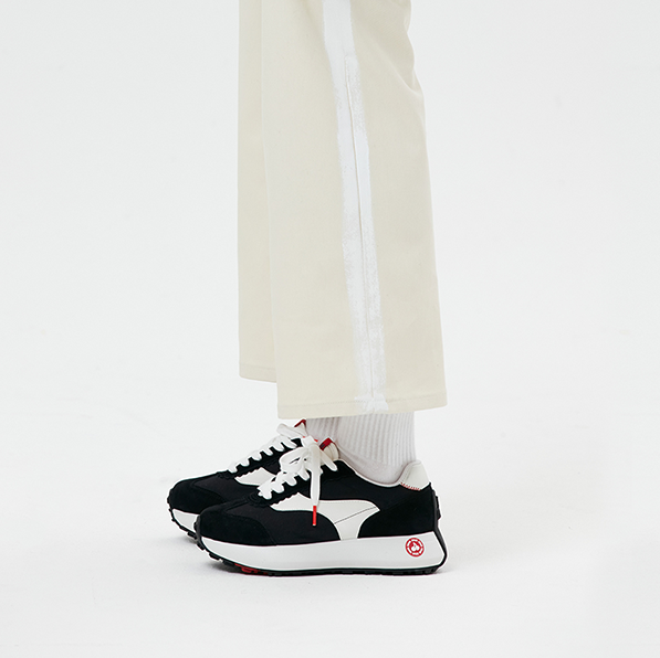 Kirsh Shoes Jogger [BKA]