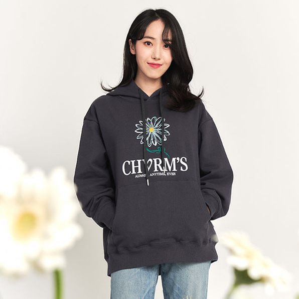 [GRAVER]★24FW★韓国人気★LUCKY CLOVER COLOR MATCHING HOODIE GRAVER]☆24FW☆韓国人気☆LUCKY CLOVER COLOR MATCHING HOODIE