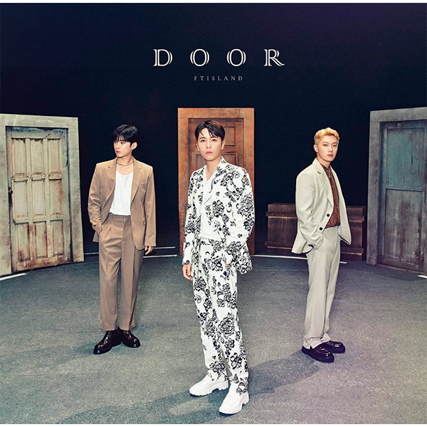 FT아일랜드 (FTISLAND) - [Door] (CD+DVD) (초회한정반 A) (일본반)