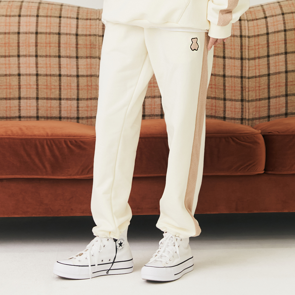 (MONSTA X KIHYUN Gift Set) Bear Track Jogger Pants [Ivory]