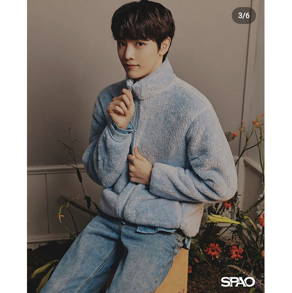 (NCT SUNGCHAN)(Gift-1Set of 2 Photo Cards) Basic Furfleece Zip-Up [12colors]