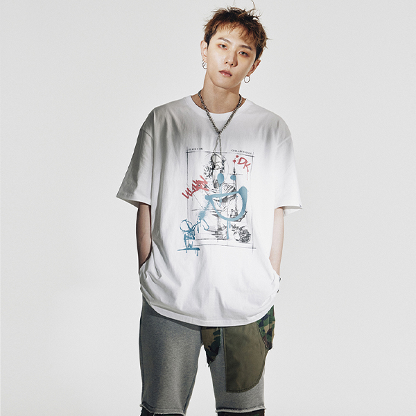(iKON DK Gift- 1p Random Among 4p Photo Cards) Spray Smile Statue T-Shirt [White]