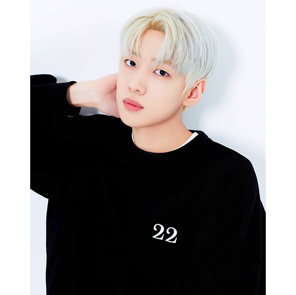 (DKZ Jae Chan Photocards Gift Set) Where Are You Going? Sweatshirt [Black]