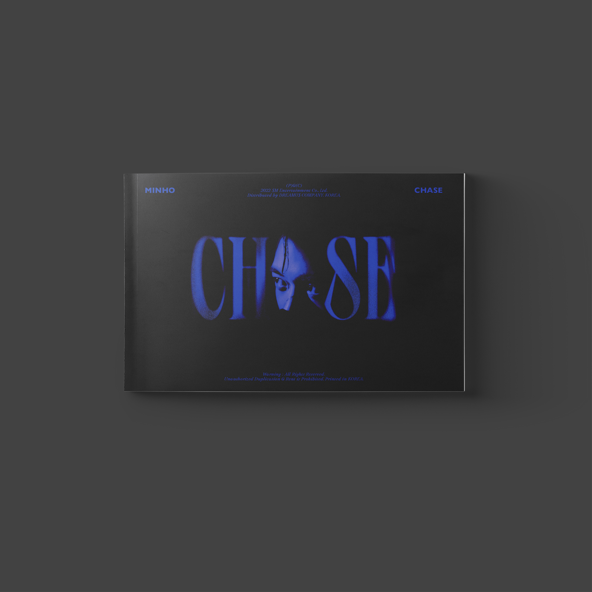 [@KimKibumPH] MINHO - The 1st Mini Album [CHASE] (Photo Book Ver.)