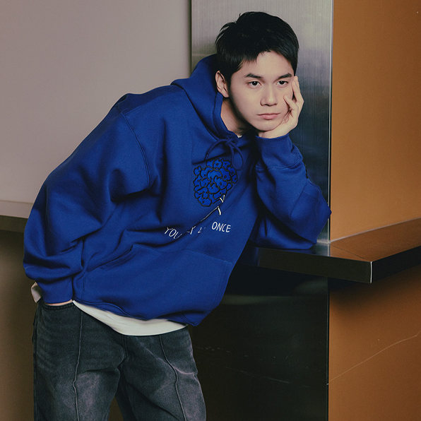 (ONG SEONG WU Gift Photo Card) Heliotrope Hoodie [NV]