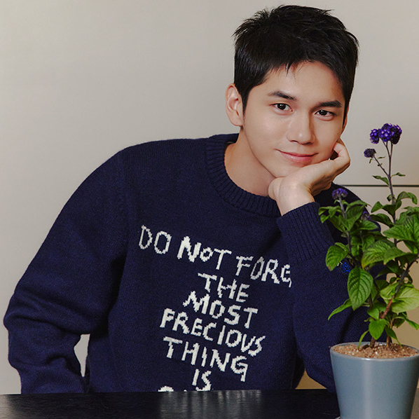 (ONG SEONG WU Gift Photo Card) Handwritten Knit [BL]