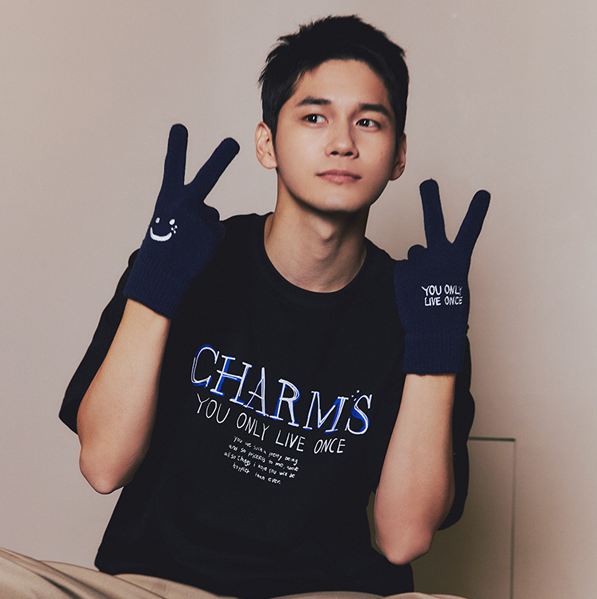(邕聖祐 Gift Photo Card) Handwritten Finger Touch Glove [NV][Free]