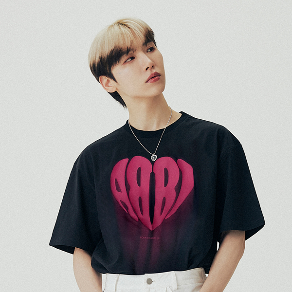 [AB6IX Gift] ABBI HEART LOGO TEE [BLACK] [1]