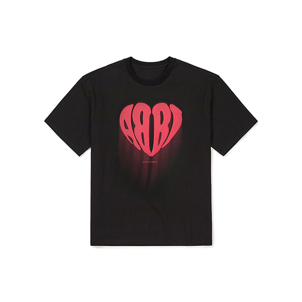 [AB6IX 贈り物] ABBI HEART LOGO TEE [BLACK] [1]