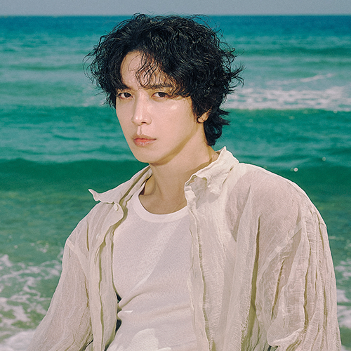 JUNG YONG HWA